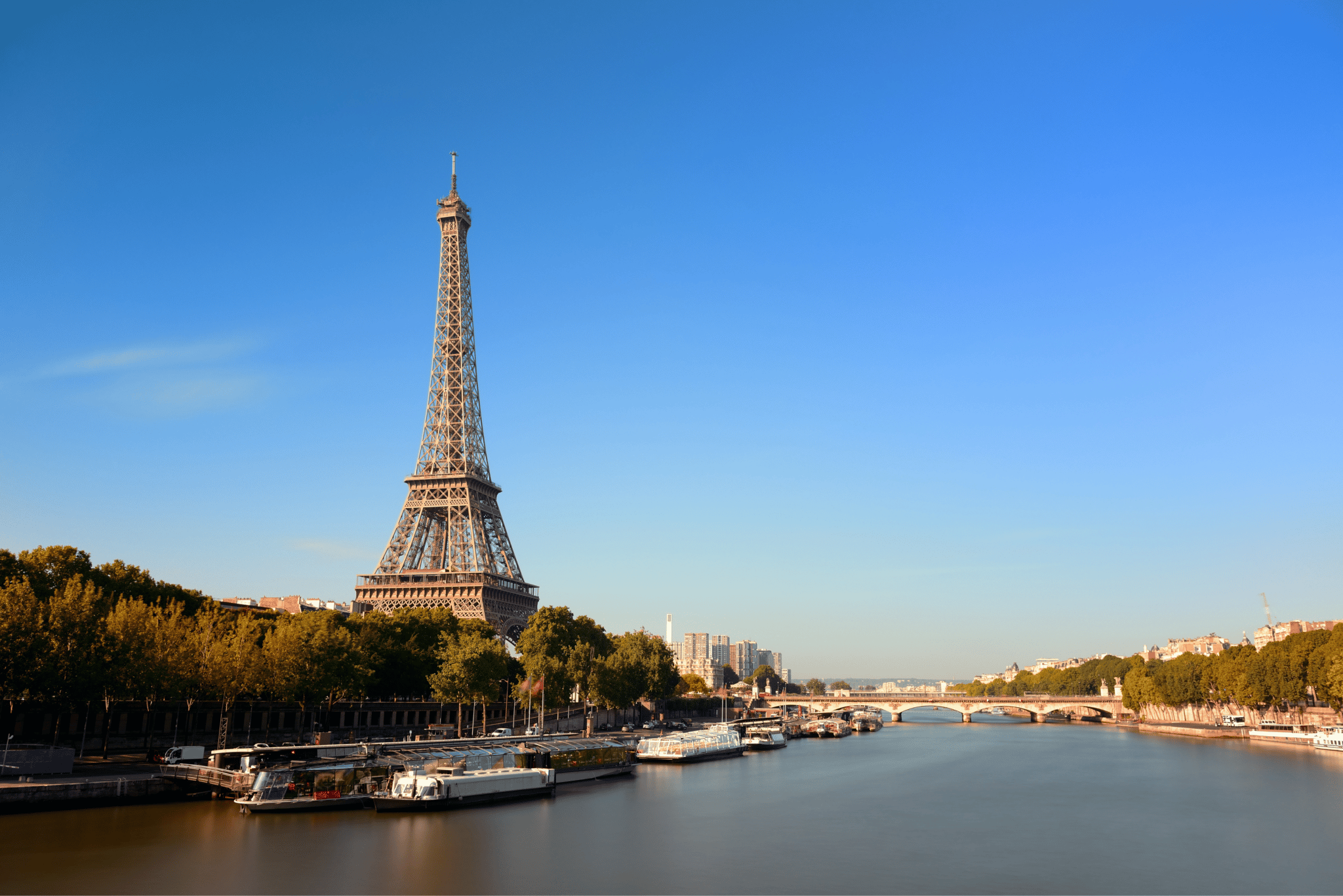 activité de couple sur les eaux de Paris